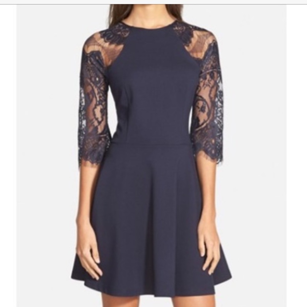 BB Dokota XL navy lace dress NWT